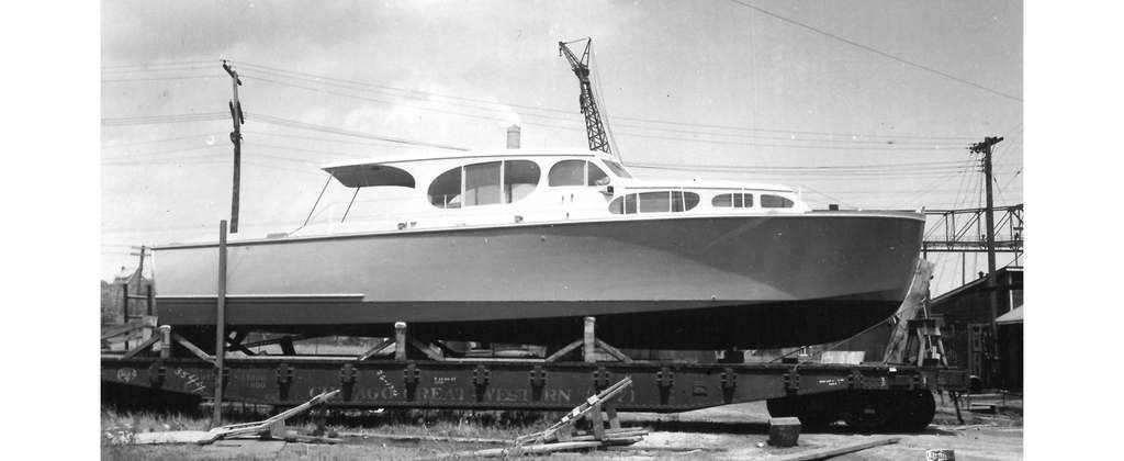 BAREFOOT GIRL Header