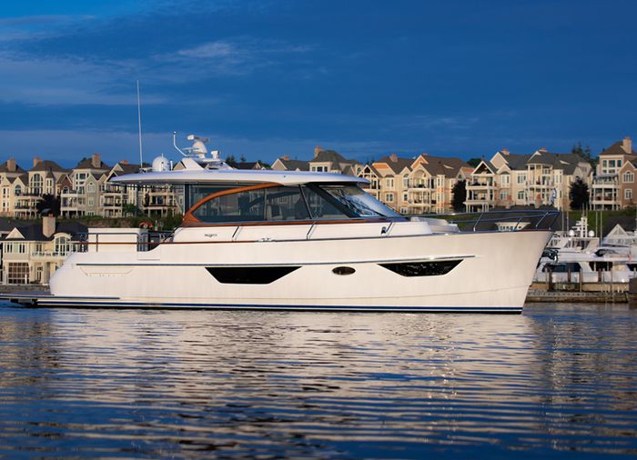 Side view of Burger 50 Cruiser